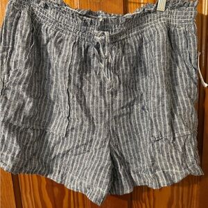 Time and Tru Blue and White Shorts with Elastic Waistband